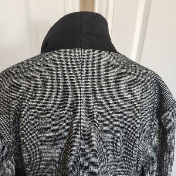 J. McLaughlin Women's Wool Blend Blazer Size 12 - Picture 7 of 10